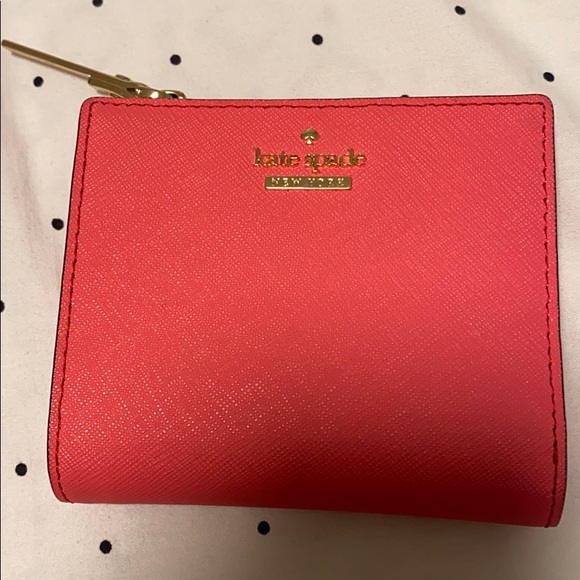 kate spade wallet - Picture 1 of 6